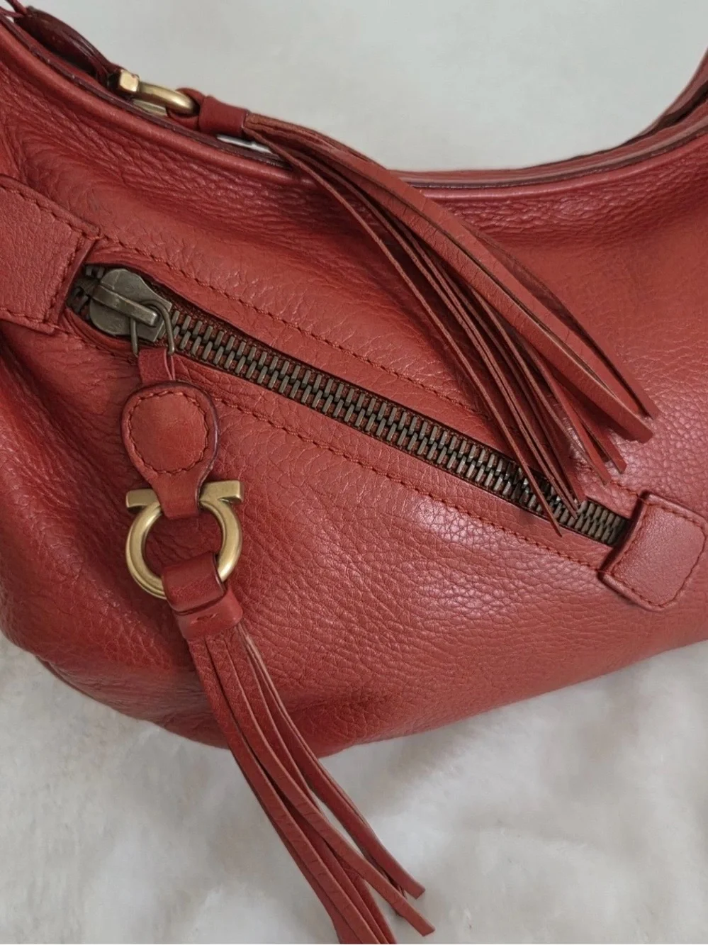SALVATORE FERRAGAMO Leather handbag.